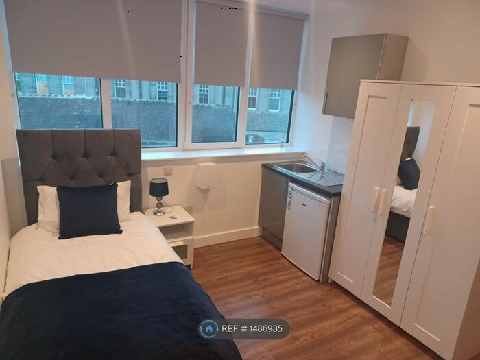 Studio To Rent In Tontine Street, Stoke-On-Trent, ST1