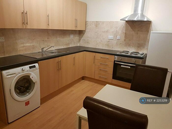 1 Bedroom Flat To Rent In Bennett Road, Leeds, LS6