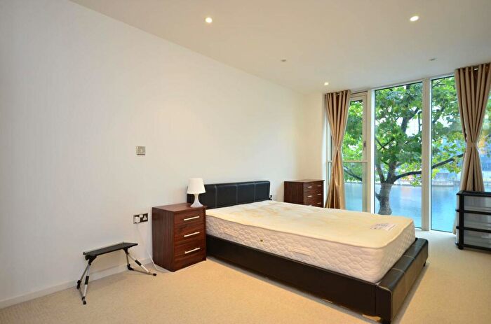 2 Bedroom Flat To Rent In Ability Place, Isle Of Dogs, London, E14