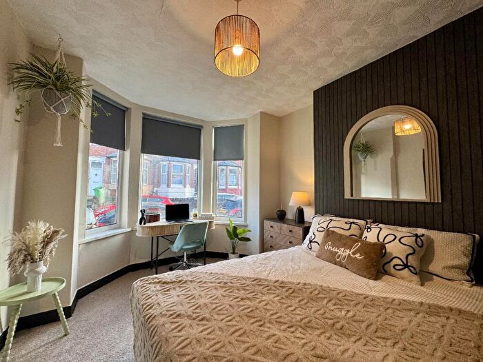 5 Bedroom House To Rent In Teversal Avenue (), Lenton, Nottingham, Nottinghamshire, NG7