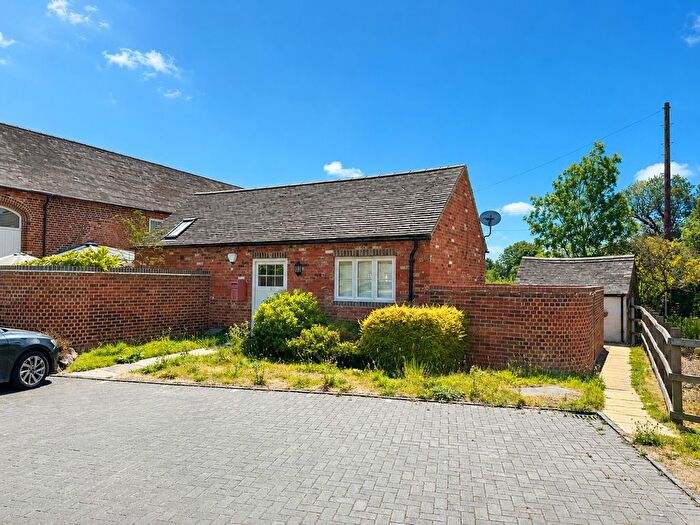 1 Bedroom Bungalow For Sale In London Road, Canwell, Sutton Coldfield, Staffordshire, B75