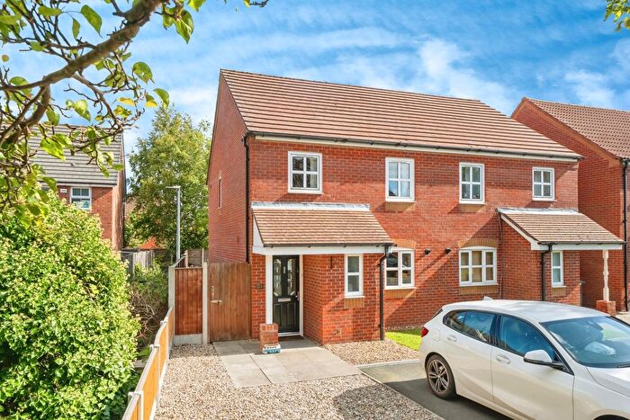 3 Bedroom Semi-Detached House For Sale In Southwold Crescent, Great Sankey, Warrington, Cheshire, WA5