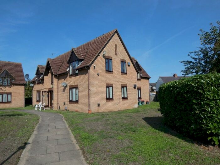 1 Bedroom Apartment To Rent In Chestnut Gardens Kempston, MK42