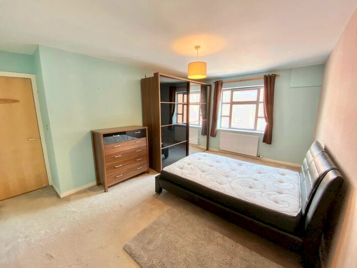 2 Bedroom Apartment To Rent In The Needleworks, Leicester, LE1