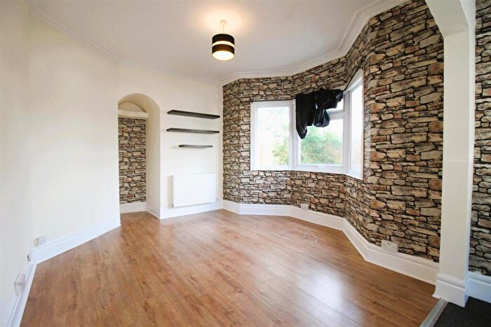 4 Bedroom End Of Terrace House To Rent In Edith Road, Southend-On-Sea, SS2