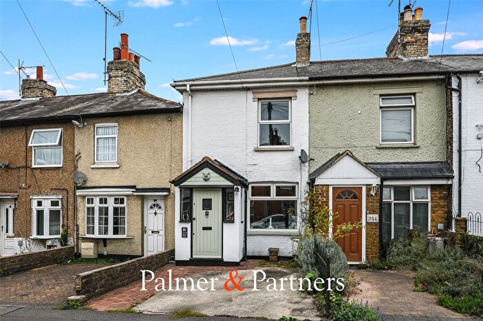 2 Bedroom Terraced House For Sale In Baddow Road, Chelmsford, Essex, CM2