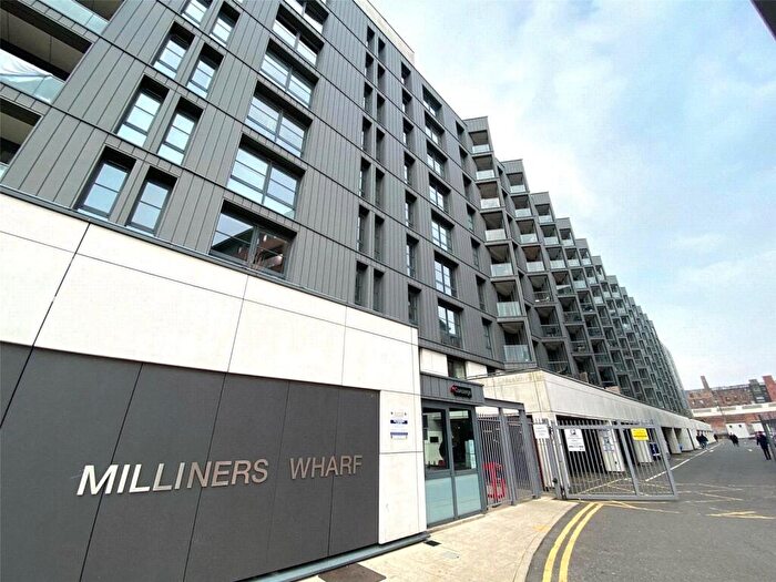 2 Bedroom Apartment To Rent In Milliners Wharf, New Islington, Manchester City Centre, Greater Manchester, M4