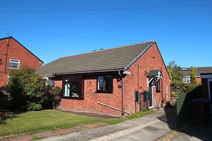 2 Bedroom Semi-Detached Bungalow For Sale In Alden Avenue, Morley, Leeds, LS27