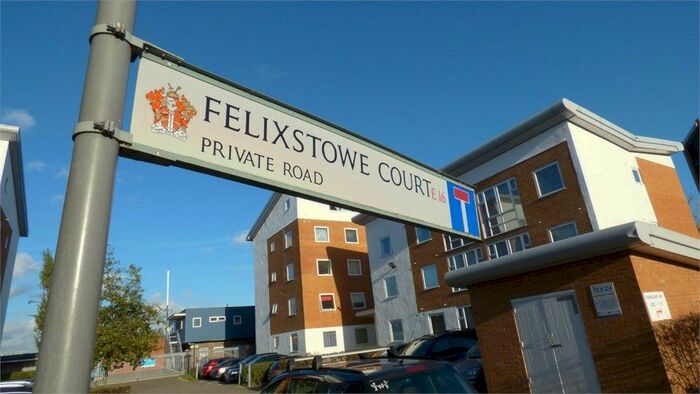 1 Bedroom Flat To Rent In Felixstowe Court, Royal Docks, Fishguard Way, Gallions Locke, E16