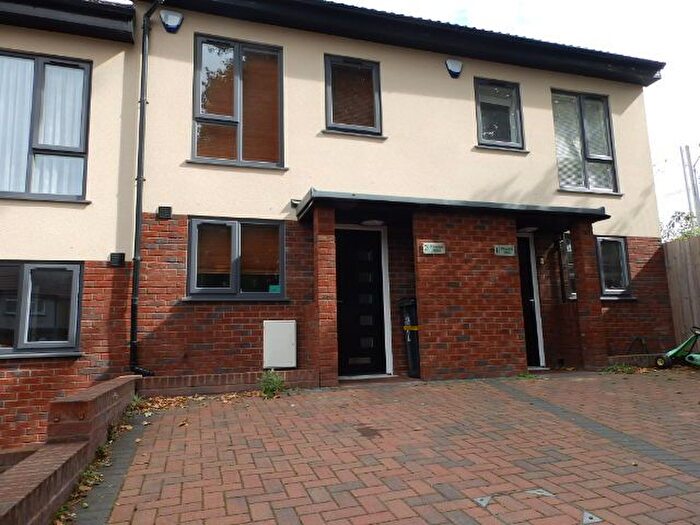 3 Bedroom Town House To Rent In Whitefield Mews, Bristol, BS5