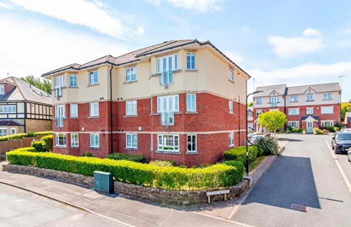 2 Bedroom Apartment For Sale In Garden Mews, Harrogate, HG2