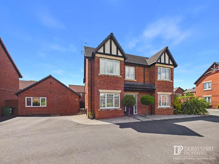 5 Bedroom Detached House For Sale In Damstead Park Avenue, Alfreton, DE55