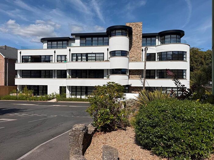 2 Bedroom Apartment For Sale In Studland Road, Alum Chine, BH4