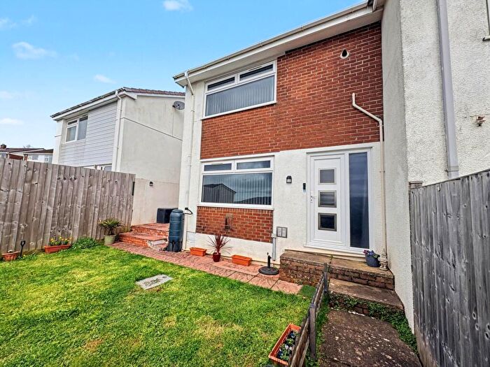 2 Bedroom End Of Terrace House For Sale In Meadow Way, Plympton, PL7