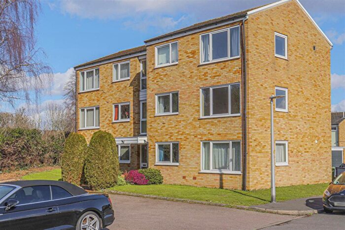 1 Bedroom Flat To Rent In Winford Drive, Broxbourne, EN10