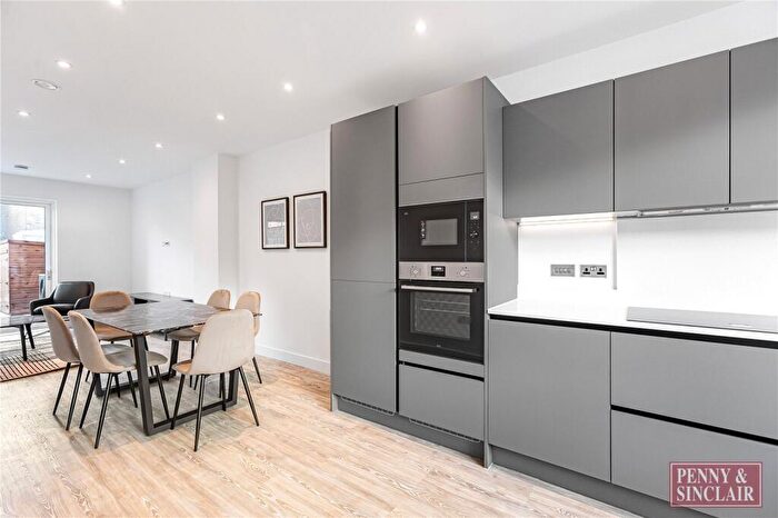 3 Bedroom Terraced House To Rent In Canalside Quarter, North Oxford, OX2