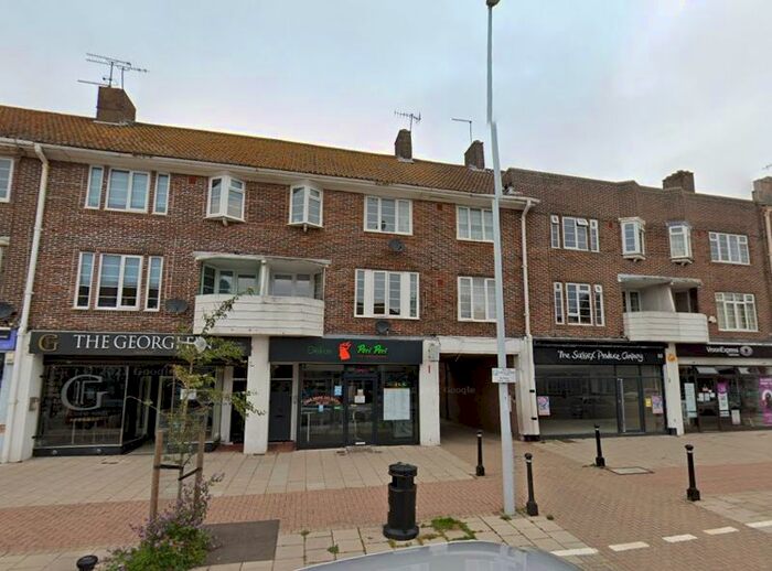 2 Bedroom Flat To Rent In Goring Road, Goring-By-Sea, Worthing, BN12