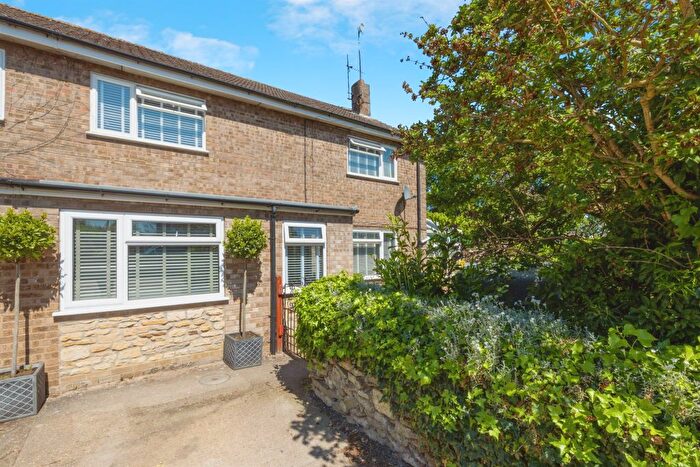 5 Bedroom Semi-Detached House For Sale In Chapel Road, Fillingham, Gainsborough, DN21