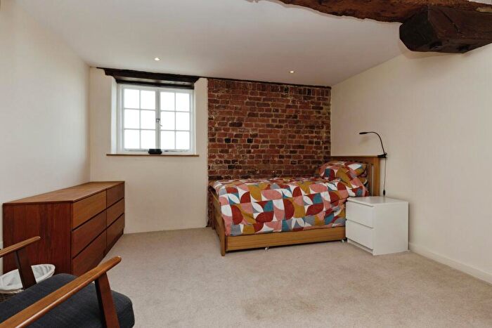 3 Bedroom Flat To Rent In Abbey Mill, , Mill Street, GL20