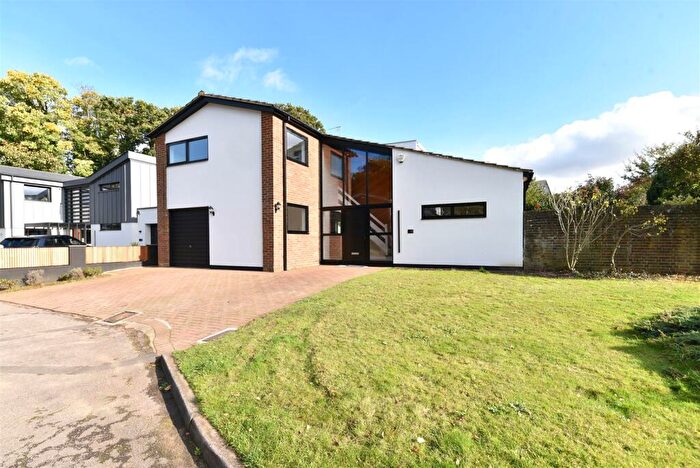 4 Bedroom Detached House To Rent In Whitney Drive, Stevenage, SG1