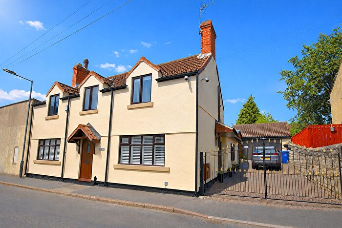 3 Bedroom Barn Conversion For Sale In Low Road East, Warmsworth, Doncaster, DN4