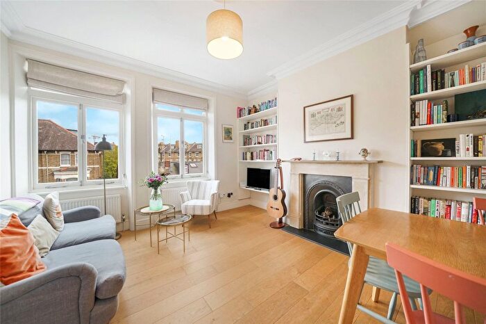 1 Bedroom Flat For Sale In Lady Margaret Road, London, NW5