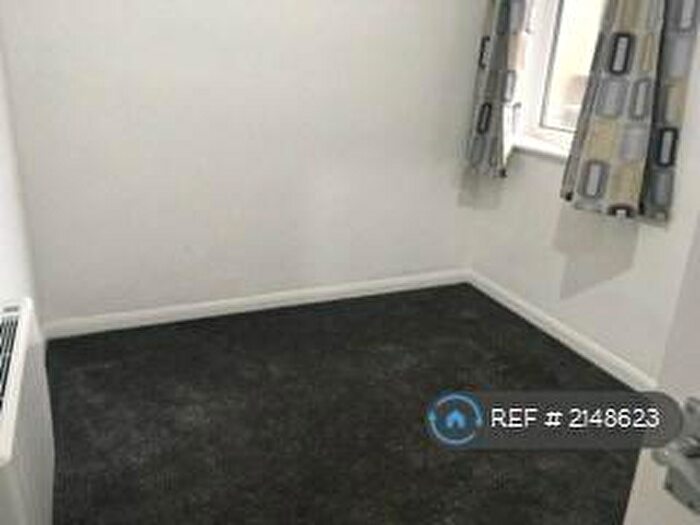 1 Bedroom Flat To Rent In Romford Road, London, E7