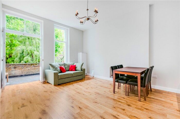 1 Bedroom Flat To Rent In Warwick Road, Earls Court, London, SW5