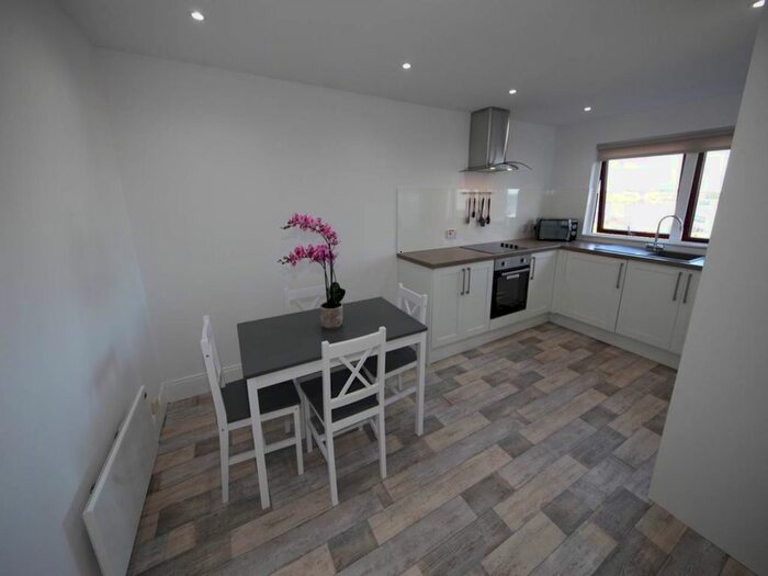 2 Bedroom Flat To Rent In Constitution Street, Dundee, DD3