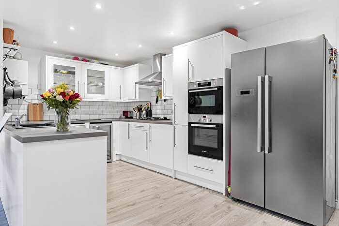 4 Bedroom Detached House For Sale In Manor Green, Harwell, OX11