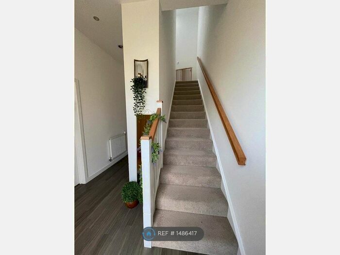 3 Bedroom End Of Terrace House To Rent In Fry Lane, London, HA8