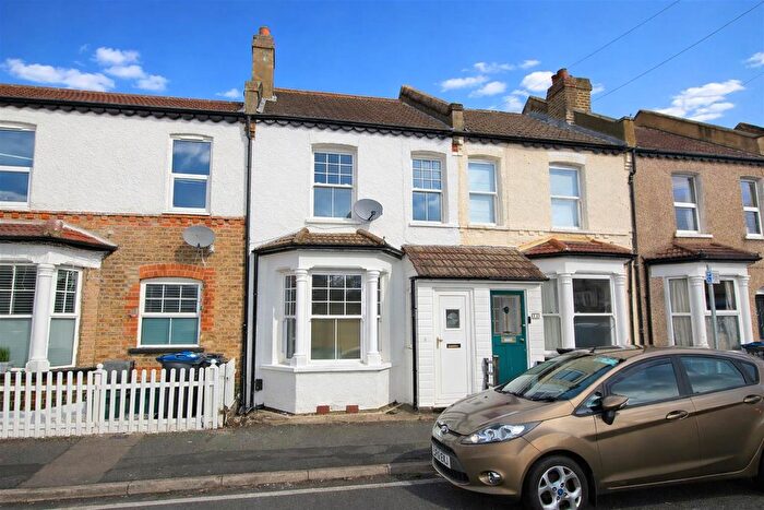 2 Bedroom Property For Sale In Acacia Road, Mitcham, CR4