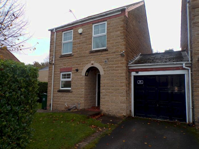 Houses for sale & to rent in BD7 2RB, Clayton Road, Great Horton Bradford