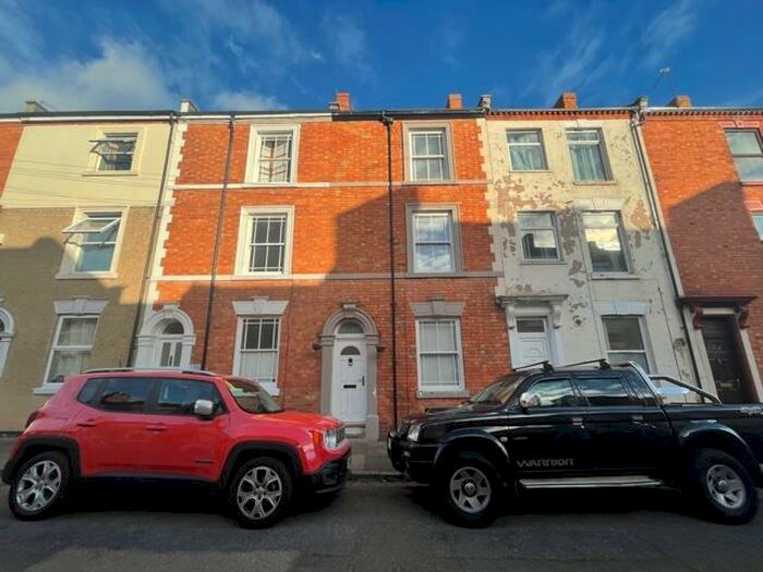 3 Bedroom Terraced House To Rent In Lower Thrift Street, Northampton, NN1