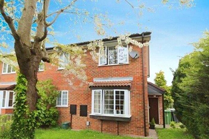 1 Bedroom End Of Terrace House To Rent In Cheylesmore Drive, Frimley, Camberley, Surrey, GU16