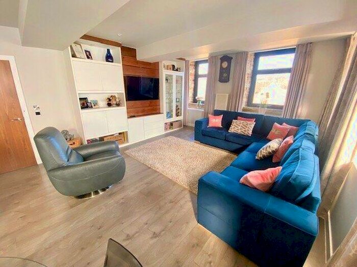 2 Bedroom Apartment For Sale In The Power Mill, Apartment, Holcombe Road, Helmshore, BB4