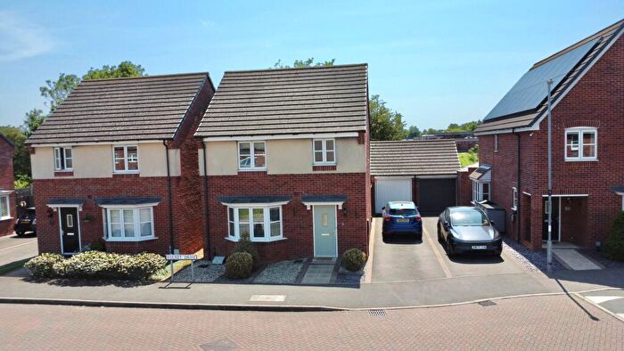 3 Bedroom Detached House For Sale In Rocket Drive, Hinckley, LE10