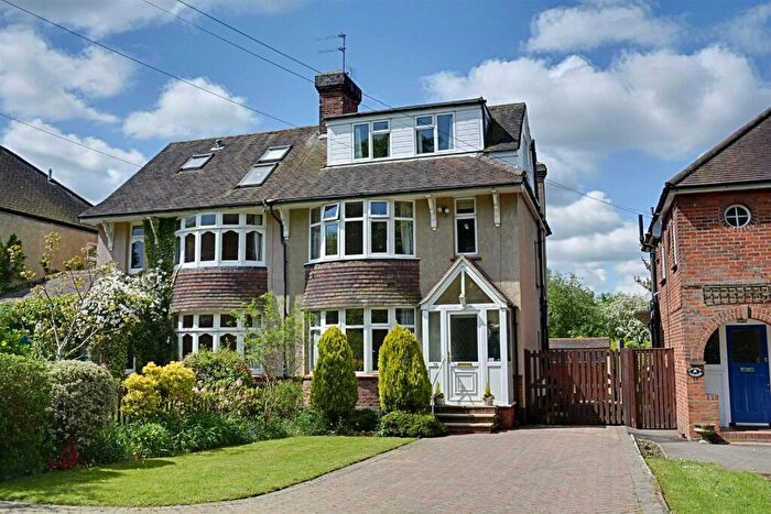 4 Bedroom Semi-Detached House For Sale In Mangrove Road, Hertford, SG13