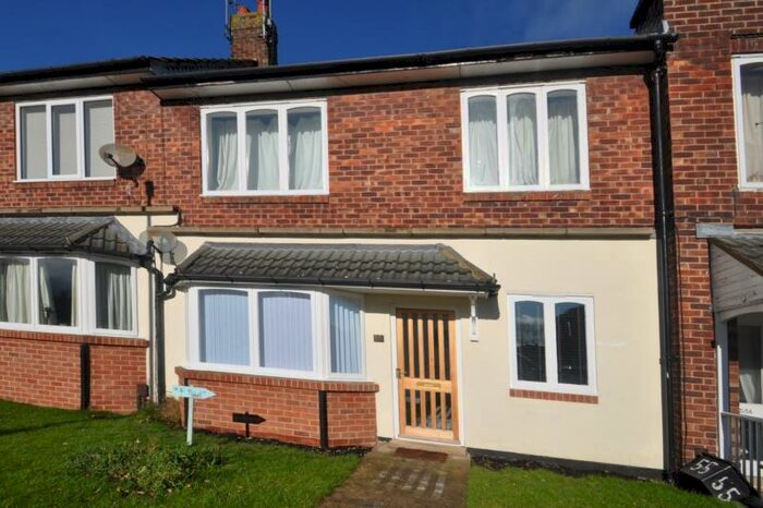 2 Bedroom Flat To Rent In Ash Road, Harrogate, North Yorkshire, HG2