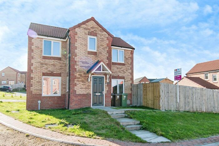 3 Bedroom Detached House For Sale In Oak Tree Way, Knottingley, WF11