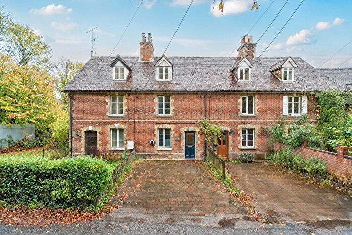 3 Bedroom Character Property For Sale In Park Farm Road, Ryarsh, West Malling, ME19