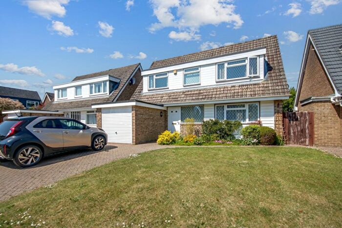 4 Bedroom Detached House For Sale In Hophurst Drive, Crawley Down, RH10