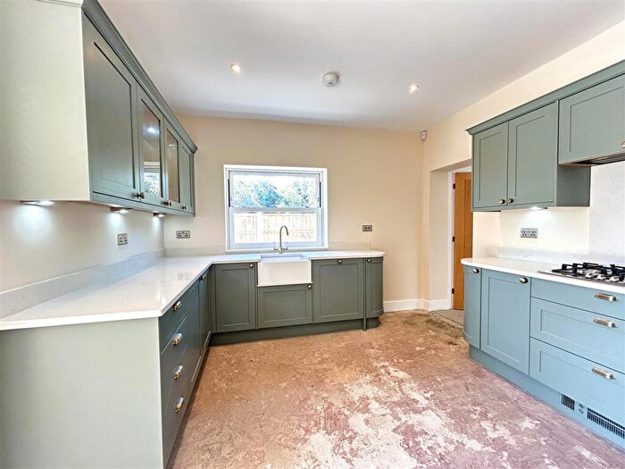 3 Bedroom Detached House For Sale In Tenter Lane, Heage, DE56