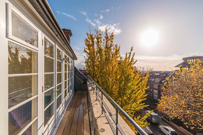 1 Bedroom Flat To Rent In Kidderpore Avenue, Hampstead, NW3