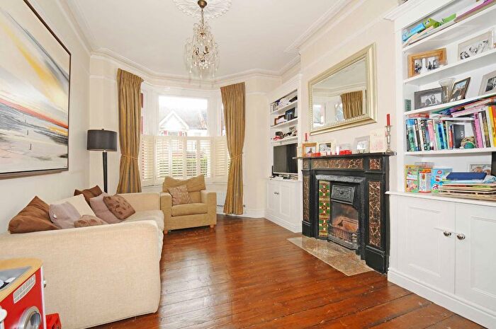 4 Bedroom Terraced House To Rent In Chasefield Road, London, SW17