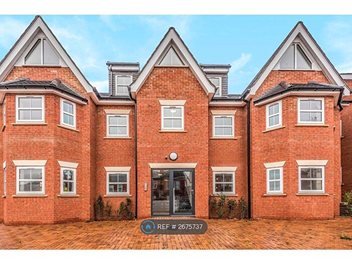 2 Bedroom Flat To Rent In Kitchener House, High Wycombe, HP11