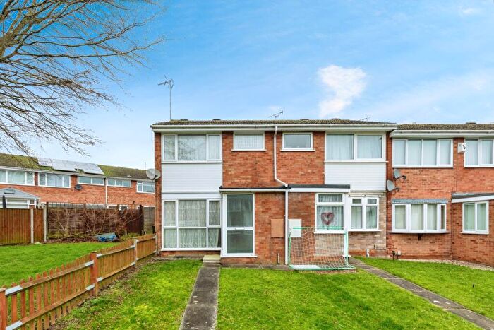 2 Bedroom End Of Terrace House For Sale In Brewster Close, Coventry, West Midlands, CV2