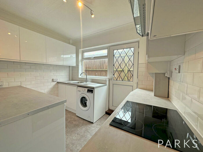 2 Bedroom Apartment To Rent In Marmion Road, Hove, BN3