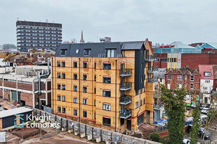 2 Bedroom Apartment To Rent In Gabriels Hill, Maidstone, ME15