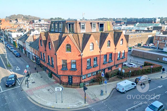 1 Bedroom Maisonette For Sale In Parkgate House, Park Street, Camberley, Surrey, GU15